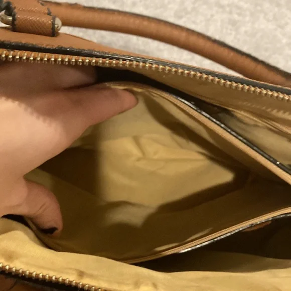 Kate Spade Leather Handbag! - Picture 11 of 13
